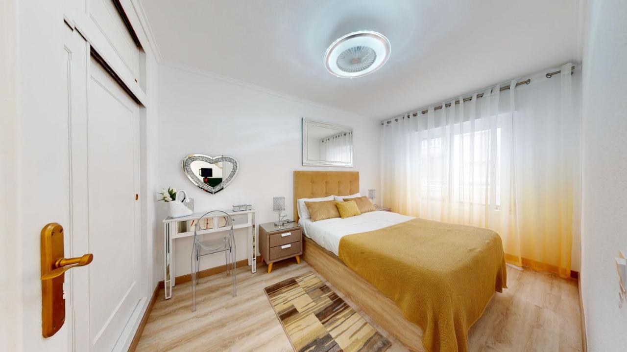 Pedro Lorca Appartement Torrevieja Buitenkant foto